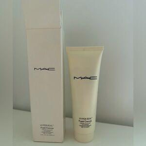 MAC HYPER REAL FRESH CANVAS CREAM-TO-FOAM CLEANSER 125 ML